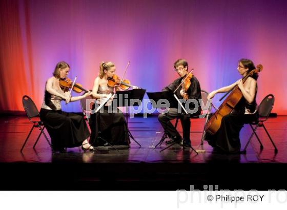 Concert - Les Fous de Jacquet (00C02318.jpg)