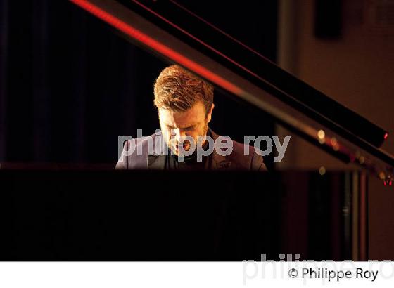 CONCERT DAVIS KADOUCH, PIANO, BOURG-SUR-GIRONDE, LE 9 NOVEMBRE 2018. (00C03632.jpg)