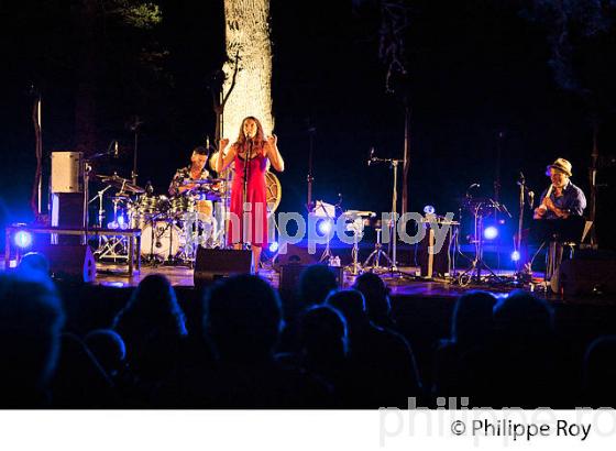 JULIETTE KAPLA , FESTIVAL  UZESTE MUSICAL,   UZESTE, SUD-GIRONDE. (00C04717.jpg)