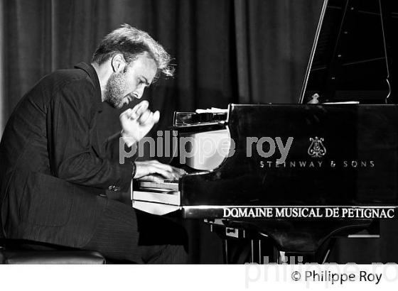 CONCERT, GUILLAUME VINCENT ET THOMAS LELEU,  BOURG ARTS ET VINS, GIRONDE. (00C05115.jpg)