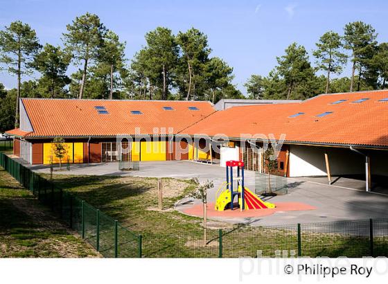 ECOLE JEAN DE LA FONTAINE, SAINT AUBIN DU MEDOC (00E05432.jpg)