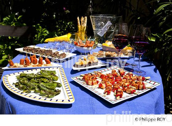 CUISINE A LA PLANCHA, PINCHOS (00G02501.jpg)