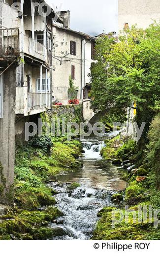 VILLAGE DE SEIX, VALLEE DU SALAT,   COUSERANS, ARIEGE. (09F01713.jpg)