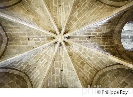 LE DONJON GILLES AYCELIN, VILLE DE NARBONNE, AUDE, OCCITANIE. (11F00232.jpg)