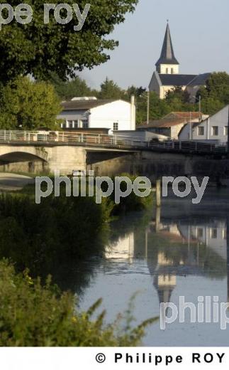 Tonnay Boutonne - Charente Maritime (17F05313.jpg)