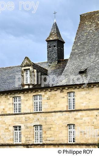 ABBAYE CISTERCIENNE, VILLAGE  D' AUBAZINE, CORREZE, LIMOUSIN. (19F02213.jpg)
