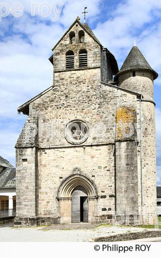 VILLAGE DE NAVES, CORREZE, LIMOUSIN. (19F04431.jpg)