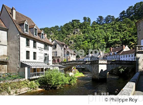 VILLE D' AUBUSSON, CREUSE, LIMOUSIN. (23F02523.jpg)
