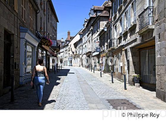 VILLE DE FELLETIN, CREUSE, LIMOUSIN.. (23F02902.jpg)