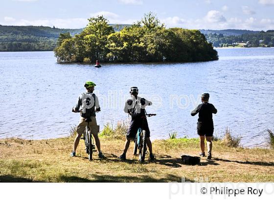 RANDONNEE VELO, LAC DE VASSIVIERE, LIMOUSIN. (23F03034.jpg)