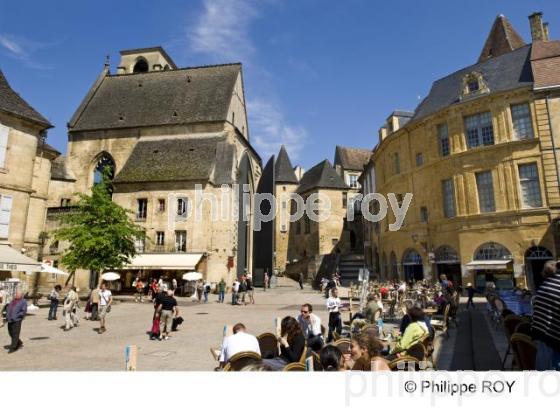 Sarlat la Canda - Dordogne (24F00926.jpg)