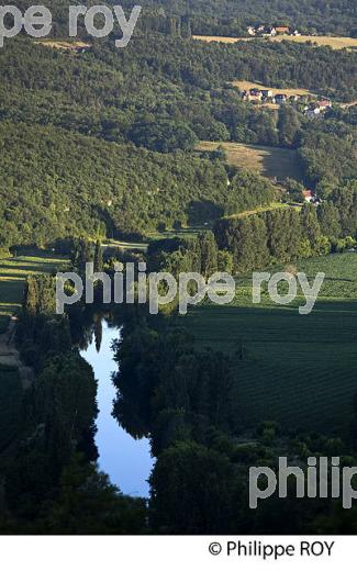 VALLEE DE LA VEZERE, PERIGORD NOIR, DORDOGNE, FRANCE (24F03140.jpg)
