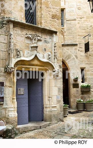 HOTEL DE GREZEL, VIEUX SARLAT, PERIGORD, DORDOGNE, FRANCE (24F06205.jpg)