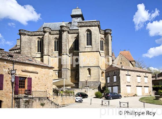 CHATEAU DE BIRON, PERIGORD POURPRE, DORDOGNE. (24F07630.jpg)