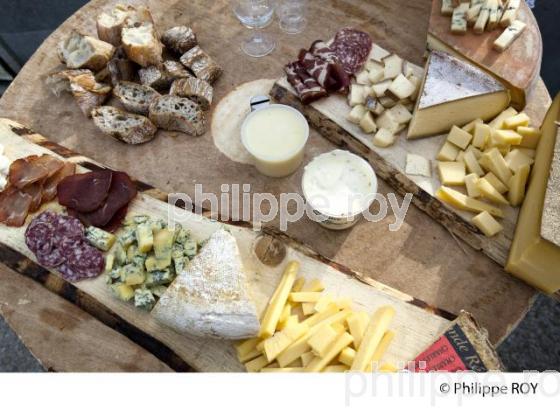 PRODUITS DU TERROIR, FRANCHE-COMTE, FRANCE (25F00224.jpg)