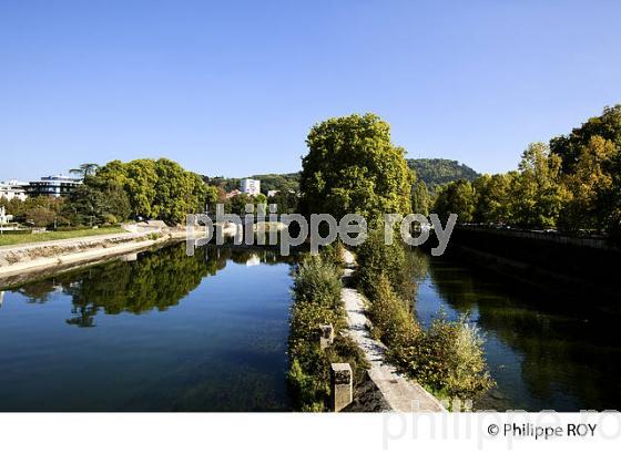 LE DOUBS ET SES RIVES, BESANCON, DOUBS, FRANCE (25F00425.jpg)