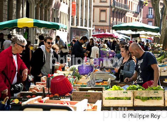 MARCHE FRUITS ET LEGUMES, LE C CRISTAL, BOULEVARD DE STRASBOURG, TOULOUSE. (31F02207.jpg)