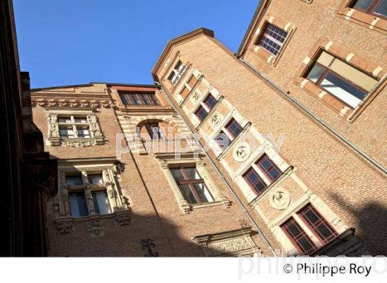 HOTEL BERENGUIER ET DE BRUNET,  QUARTIER DES CARMES,  TOULOUSE. (31F02936.jpg)