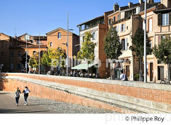 PLACE DE LA DAURADE, QUAI DE LA GARONNE, TOULOUSE. (31F03129.jpg)