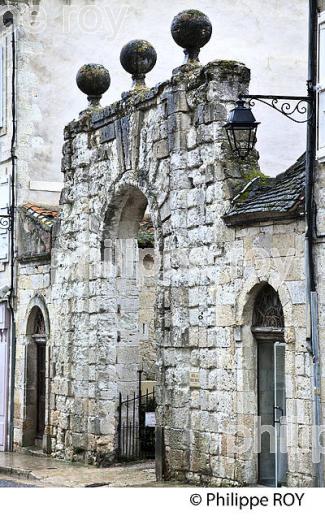 VILLE DE LECTOURE, GASCOGNE, GERS. (32F01739.jpg)