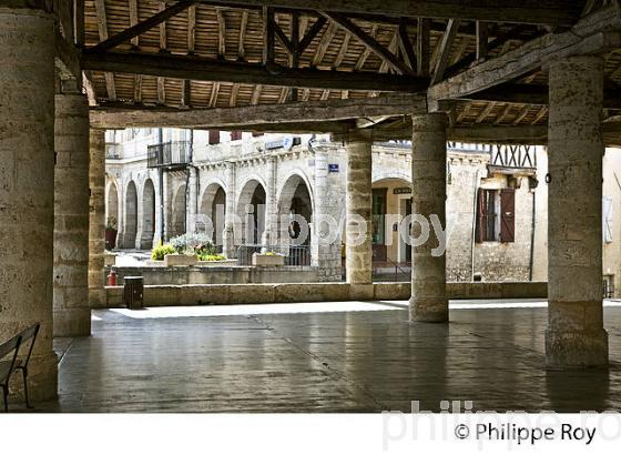 CITE FORTIFIEE DE MAUVEZIN, GASCOGNE, GERS. (32F01805.jpg)