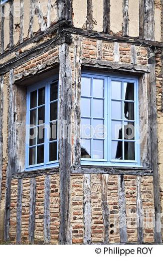 VILLAGE DE SAMATANT, GASCOGNE, GERS. (32F01935.jpg)