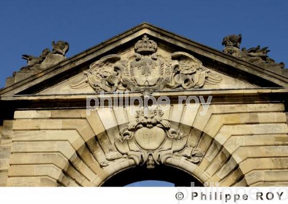 Porte Dijeaux - Bordeaux (33F05719.jpg)