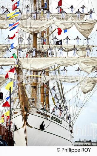 VOILIER MEXICAIN LE CUAUHTEMOC AU PORT DE BORDEAUX (33F16711.jpg)
