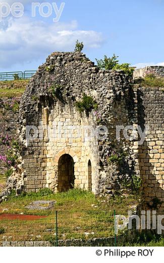 LA CITADELLE DE BLAYE ET VESTIGES DU CHEMIN DE SAINT JACQUES , ESTUAIRE DE LA GIRONDE, AQUITAINE. (33F18032.jpg)