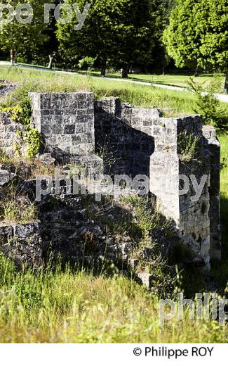 LA CITADELLE DE BLAYE ET VESTIGES DU CHEMIN DE SAINT JACQUES , ESTUAIRE DE LA GIRONDE, AQUITAINE. (33F18034.jpg)