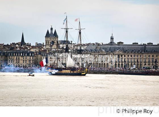 REPLIQUE DU  VAISSEAU L' HERMIONE,  A BORDEAUX, GIRONDE, AQUITAINE. (33F18734.jpg)