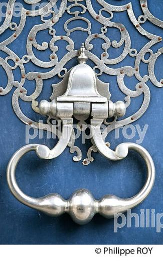 HEURTOIR DE PORTE, HOTEL PARTICULIER, 18 EME SIECLE,  BORDEAUX, GIRONDE. (33F20037.jpg)