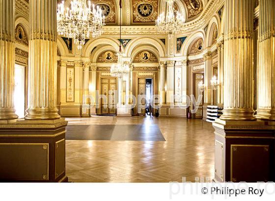 LE GRAND THEATRE, OPERA DE BORDEAUX, GIRONDE, AQUITAINE. (33F20602.jpg)
