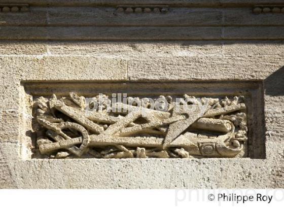 SYMBOLE FRANC-MACONNERIE, LINTEAU DE PORTE,   BORDEAUUX , GIRONDE. (33F20811.jpg)