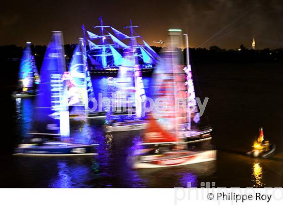 PARADE  DU  BELEM ET SOLITAIRE DU FIGARO,  FETE DU FLEUVE , A BORDEAUX, GIRONDE. (33F22716.jpg)