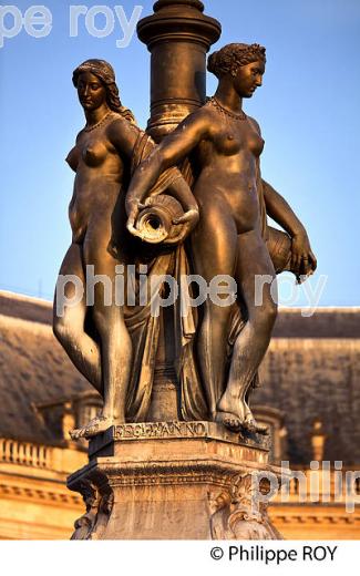 PLACE DE LA BOURSE, ET FONTAINE DES TROIS GRACES,   VILLE DE BORDEAUX. (33F24519.jpg)