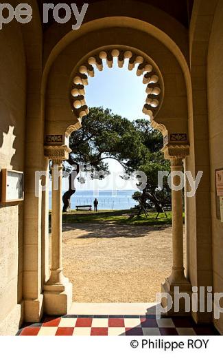 EGLISE DU QUARTIER DE L' HERBE, PRESQU' ILE DU CAP FERRET, BASSIN D' ARCACHON, GIRONDE. (33F27211.jpg)