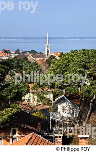 ARCACHON, VILLE D' ETE  ET BASSIN D' ARCACHON, COTE ATLANTIQUE, GIRONDE, AQUITAINE. (33F27628.jpg)