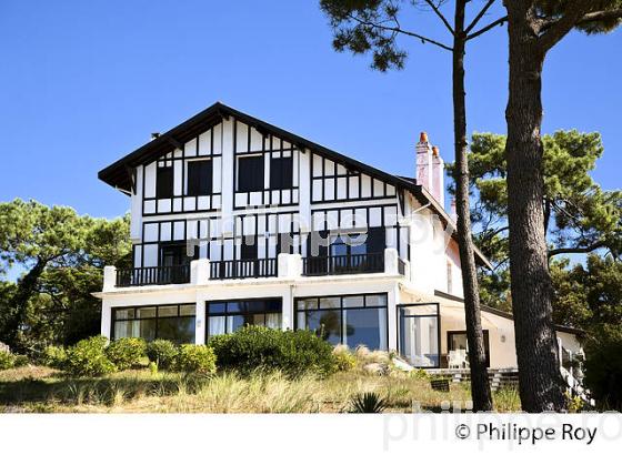ARCHITECTURE, VILLA DU QUARTIER DU MOULLEAU , ARCACHON, COTE ATLANTIQUE, GIRONDE, AQUITAINE. (33F27907.jpg)