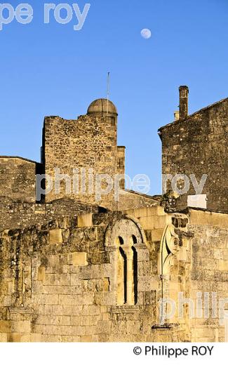 REMPARTS DU VILLAGE DE SAINT-EMILION, GIRONDE. (33F28931.jpg)