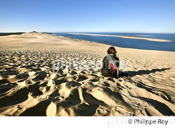 PA?NORAMA  DE  LA DUNE DU PILAT,  ET LES PASSES DU  BASSIN D' ARCACHON, GIRONDE. (33F30936.jpg)