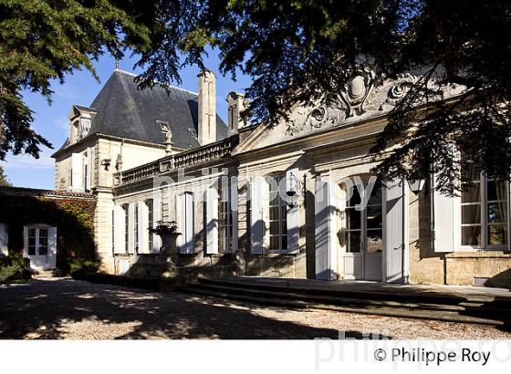 CHATEAU BEYCHEVELLE, SAINT-JULIEN, MEDOC, GIRONDE, AQUITAINE, FRANCE. (33V38912.jpg)