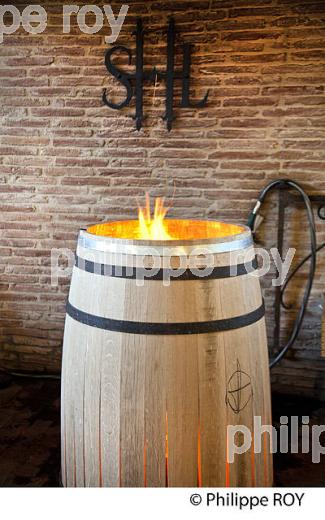 LA TONNELLERIE DU CHATEAU SMITH-HAUT-LAFITTE,  GRAND CRU CLASSE,  AOC  GRAVES DE PESSAC LEOGNAN , GIRONDE. (33V48809.jpg)