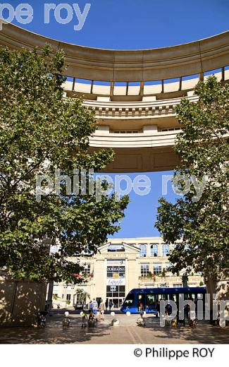 QUARTIER ANTIGONE, RICARDO BOFILL, MONTPELLIER, LANGUEDOC-ROUSSILLON. (34F00707.jpg)