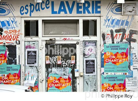 LAVERIE FERMEE, COMMERCE DE PROXIMITEN, QUARTIER DE   LA GARE SAINT ROCH,  MONTPELLIER, HERAULT, LANGUEDOC. (34F01030.jpg)