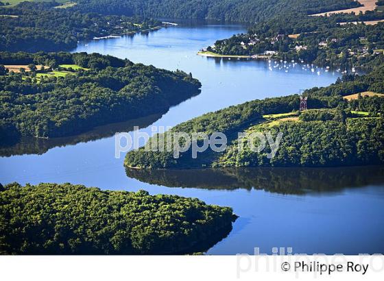 LE LAC DE BARRAGE D' EGUZON SUR LA CREUSE, INDRE. (36F00326.jpg)