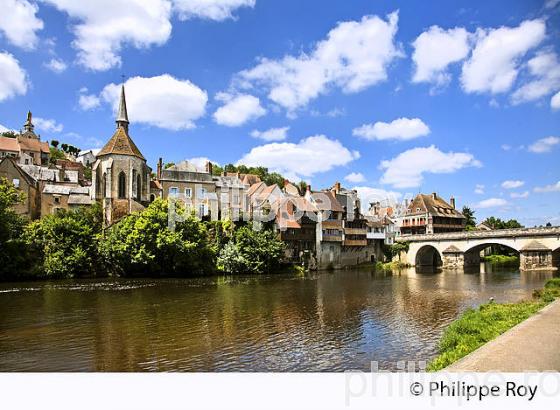 ARGENTON SUR CREUSE, VALLEE DE LA CREUSE, INDRE (36F00514.jpg)