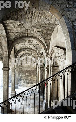 EDIFICES RELIGIEUX, SALINS-LES-BAINS, JURA, FRANCE (39F01917.jpg)
