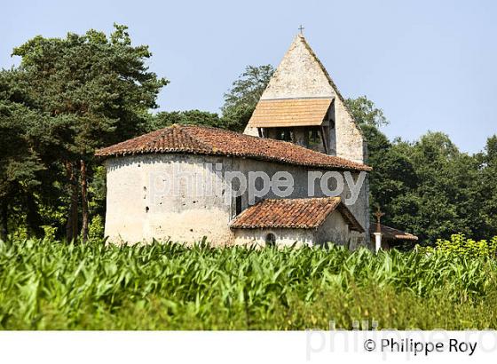 CHAPELLE  ROMANE DE  NOTRE DAME DE LA COURSE LANDAISE, BASCONS, PAYS DE MARSAN,  LANDES. (40F03708.jpg)