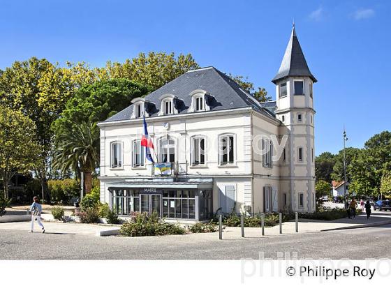HOTEL DE VILLE,  STATION BALNEAIRE DE CAPBRETON, COTE D' ARGENT, LANDES. (40F07102.jpg)